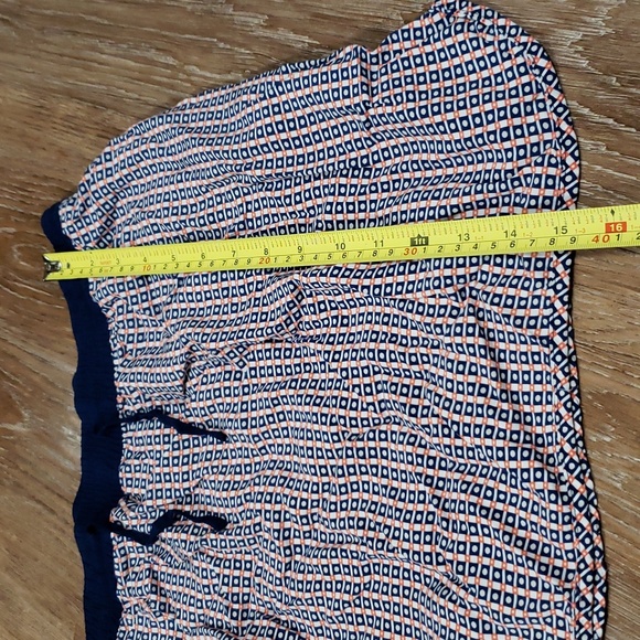 (M) GAP Loose Fit Nautical Coord Set Geometric Back Keyhole Cutout Vacation - Picture 8 of 9